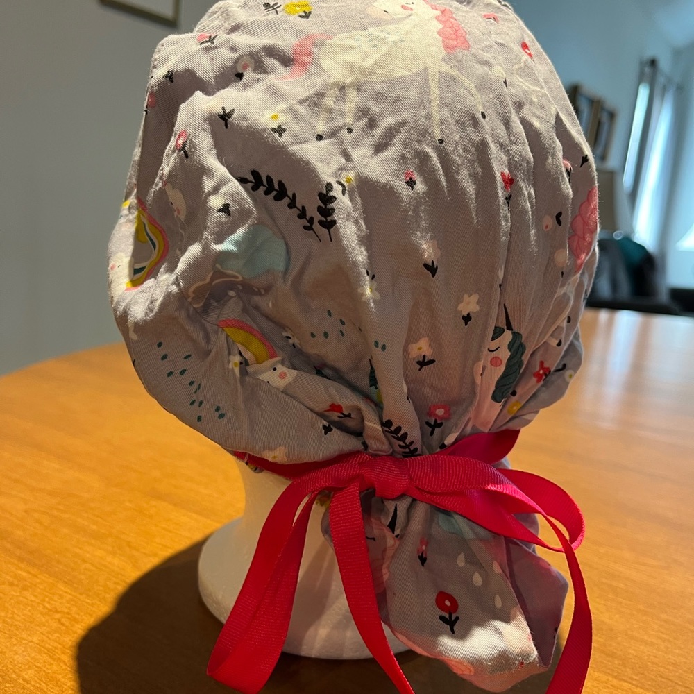 UNICORN SCRUB CAP🦄 w/ a Bow